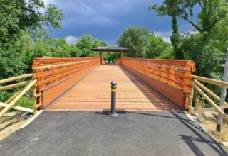 Nuovo ponte al Parco dei Cedri