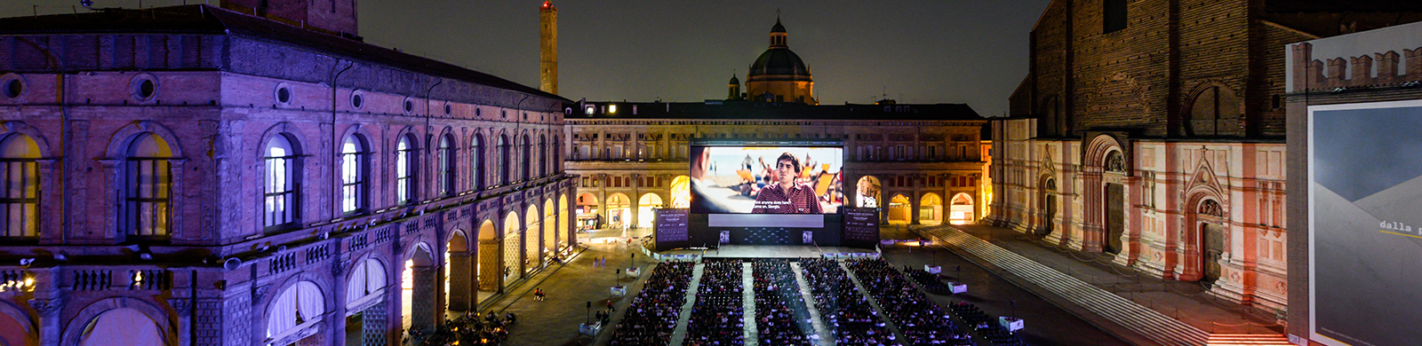 Cinema in piazza Maggiore